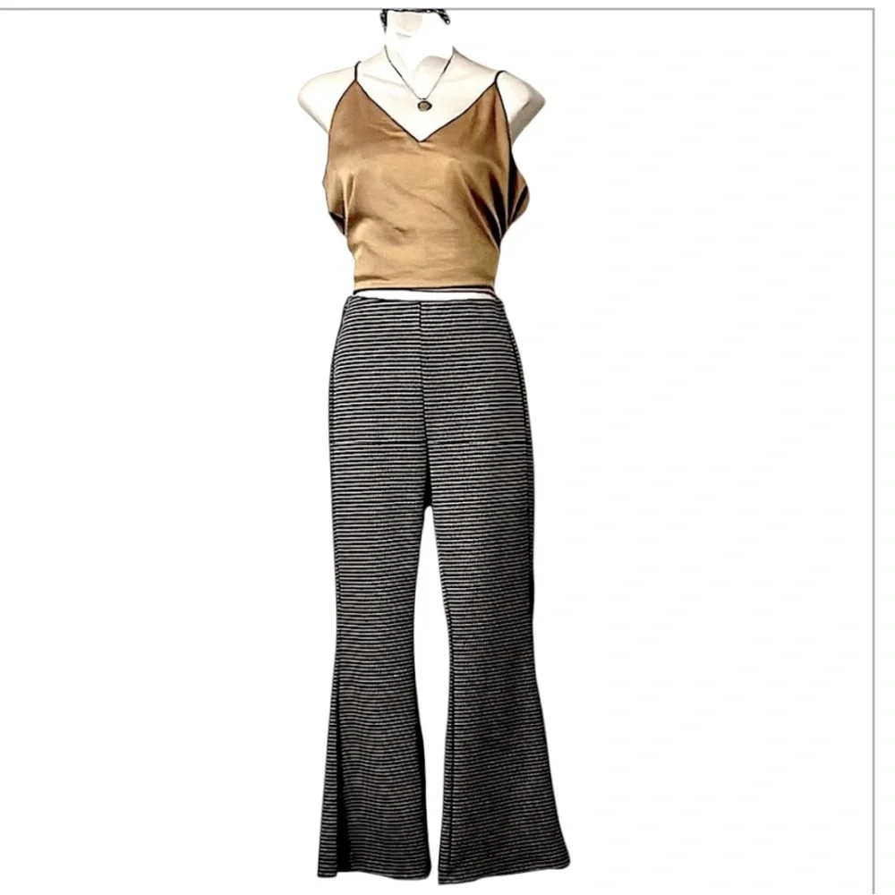 H&M comfortable pull
